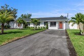 Foto principal - 4525 Fluvia Ave