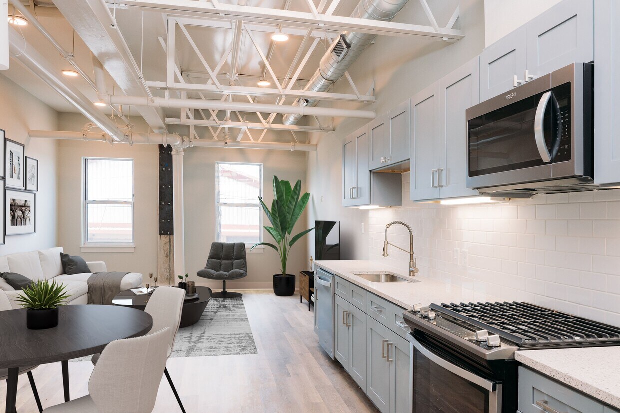 Foto principal - 210 W Peden Alley