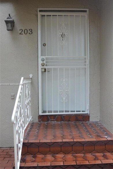 Photo - 10221 Fontainebleau Blvd Apartment