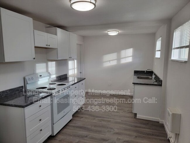 Building Photo - 205 NW Kings Blvd