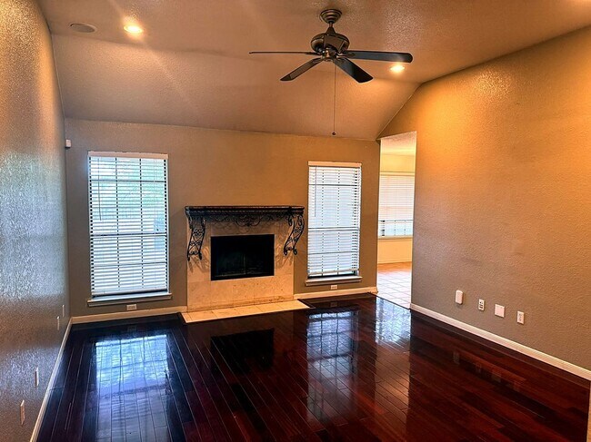 Foto del edificio - 1518 Chardonnay Dr