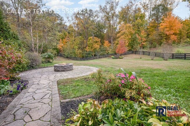 Foto del edificio - 6785 Pleasant Gate Ln