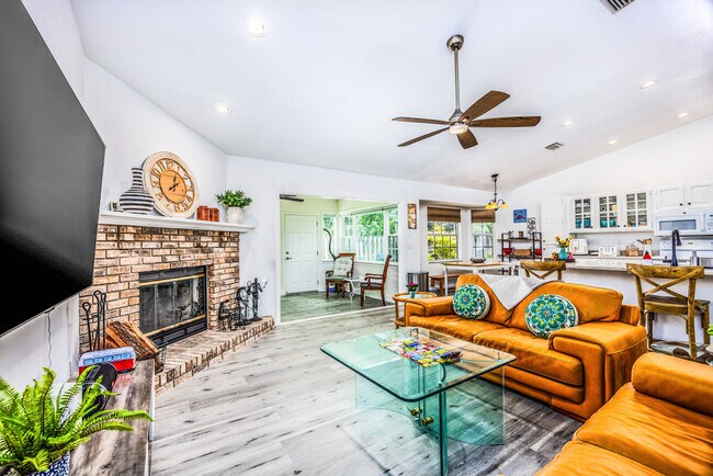 Foto del edificio - 4726 NW 27 Pl