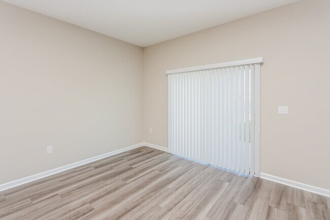 Foto del edificio - 939 Kelly Fern Lp