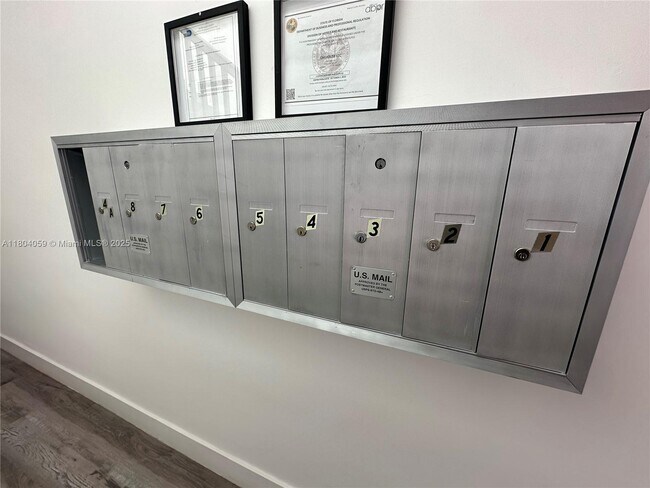 Foto del edificio - 1630 SW 10th St