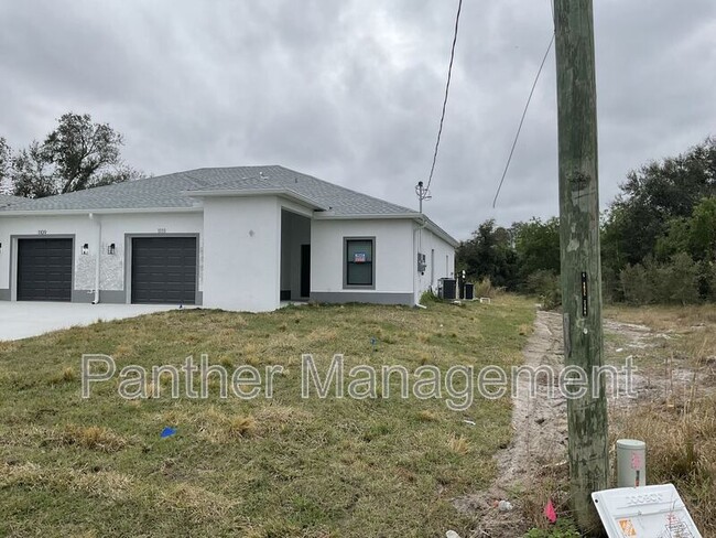 Building Photo - 1111 Ichabod Ave