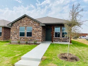 Building Photo - 1222 Reed Parke Dr