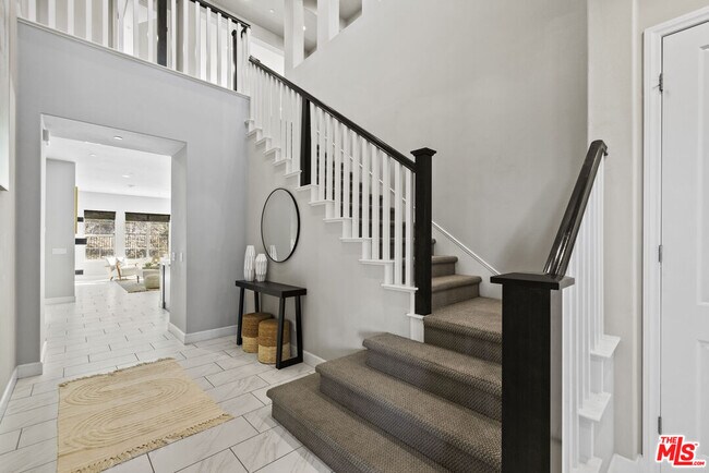 Foto del edificio - 24220 Sterling Ranch Rd