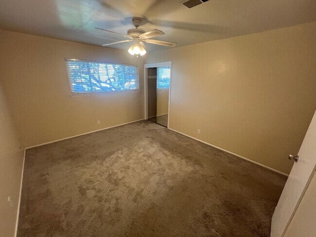 Foto del edificio - 1609 Poppy Way