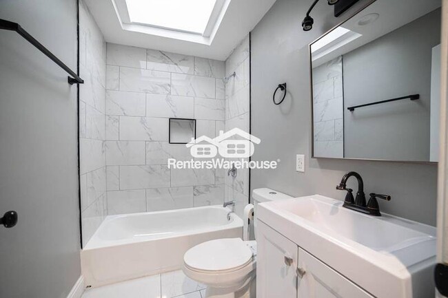 Foto del edificio - 3218 Elmley Ave