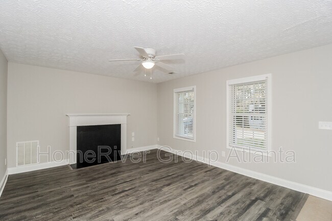 Building Photo - 7679 Independence Ct