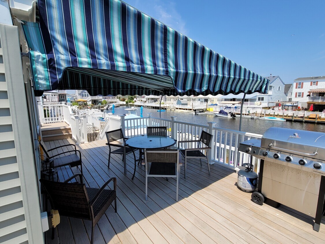 14 Myrtle Dr Unit A, Stafford Township, NJ 08050 Apartments at 14