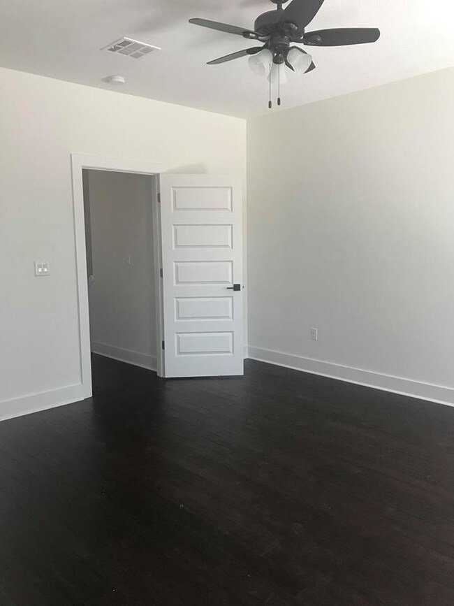 Foto del edificio - 3535 Knight Ln