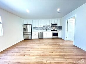 Building Photo - 1752 W 245th St