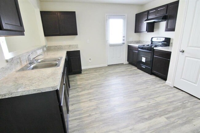 Building Photo - 9918 Piave Drive
