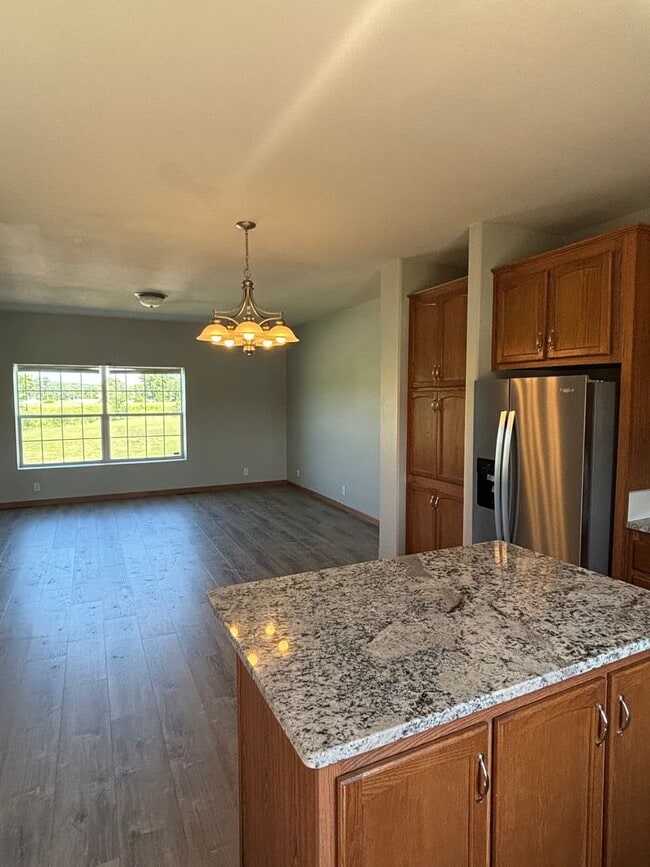 Building Photo - Ogden Triplex