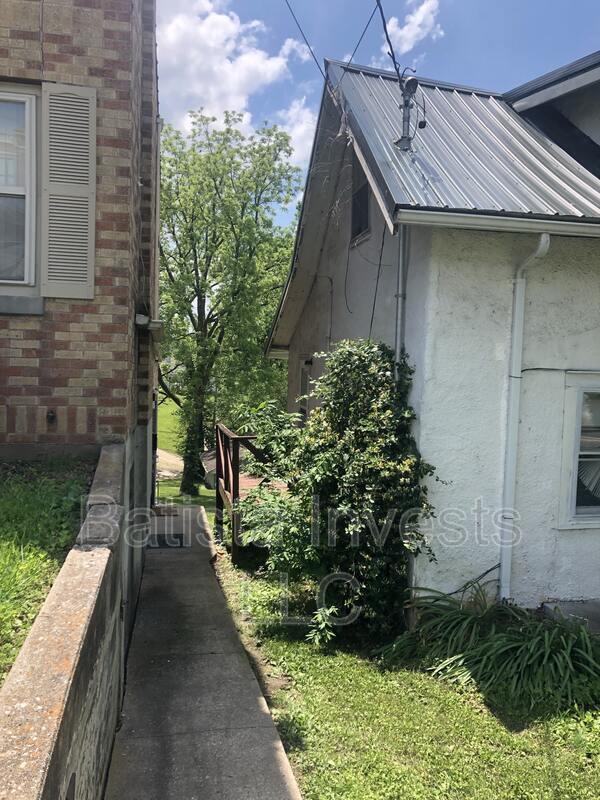 Building Photo - 308 E Dunklin St