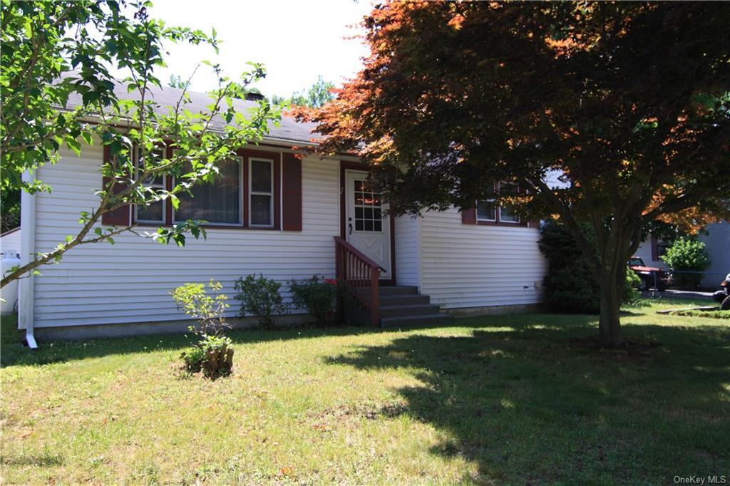 Primary Photo - 61 Clancy Ave