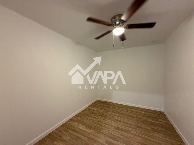 Foto del edificio - 7626 Glen Mont Dr