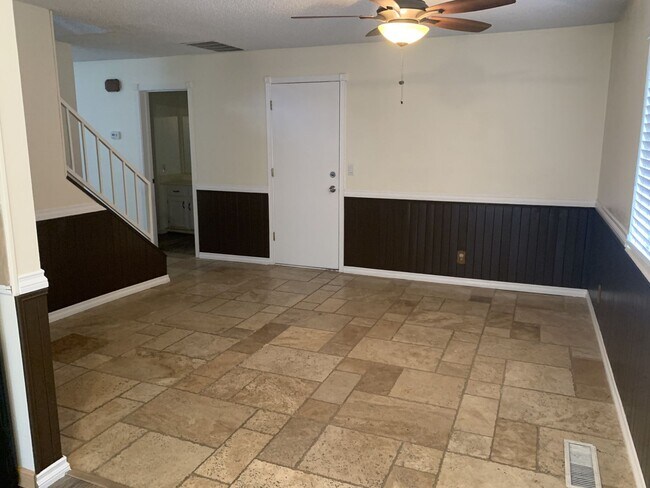 Building Photo - 1624 Sabatino Dr