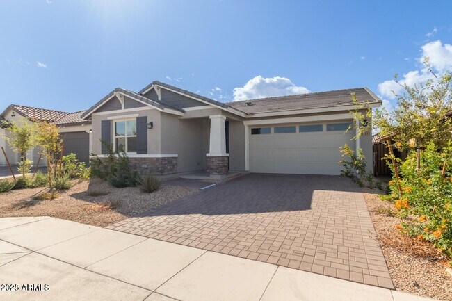 Building Photo - 11157 W Parkway Dr