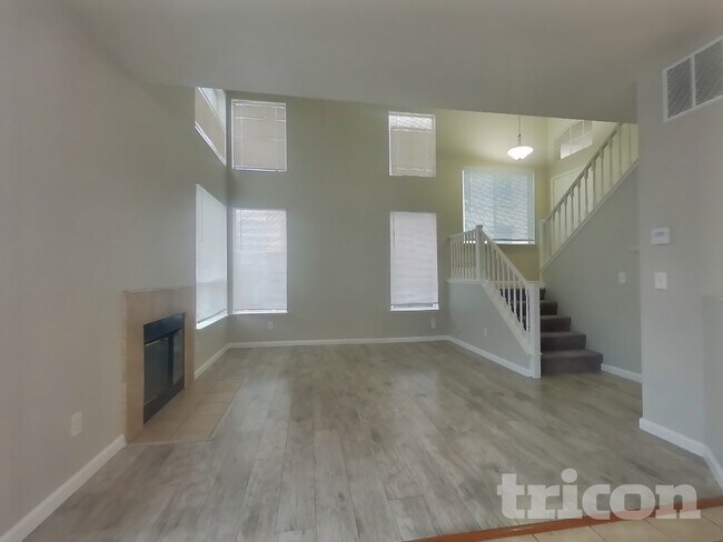 Foto del edificio - 5348 Catanzaro Way