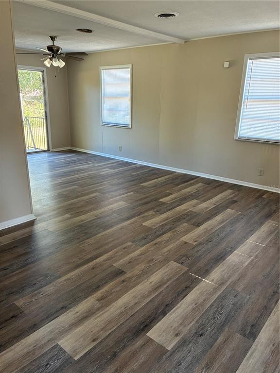 Foto del edificio - 470 SW Dove St