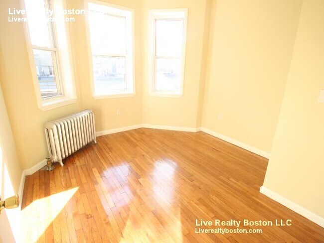 Building Photo - 1185 Commonwealth Avenue