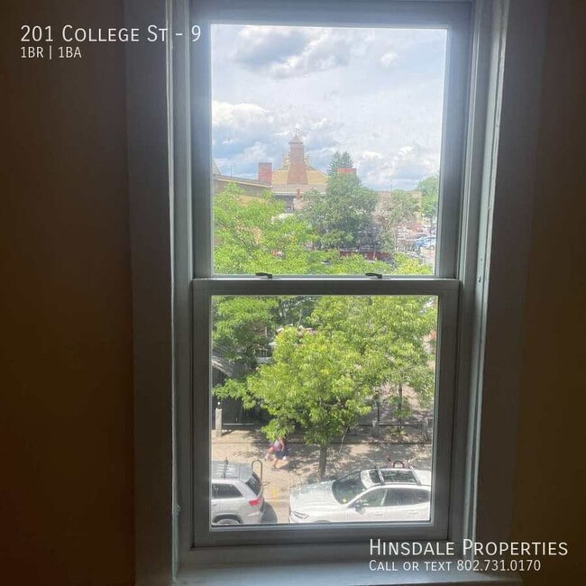 Building Photo - 201 College St