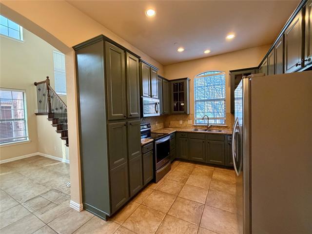 Building Photo - 1924 Lantana Ln