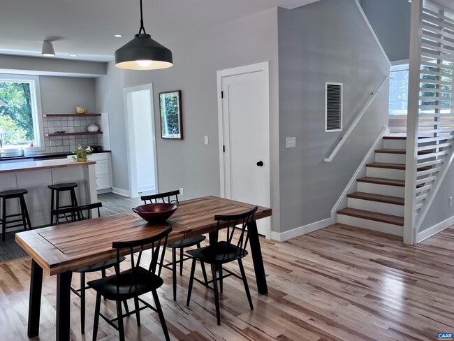 Building Photo - 106 Buckingham Cir