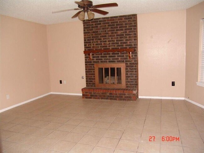 Building Photo - 5433 Van Horn Dr