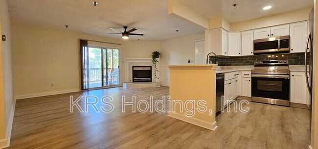 Foto del edificio - 9535 Bay Front Dr