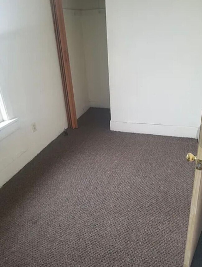 Foto del edificio - 1944-1946 N 22nd St