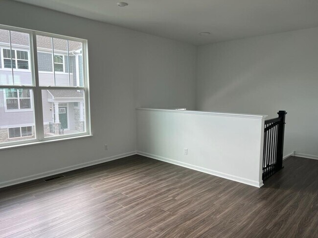 Foto del edificio - 1033 Atterberg Rd