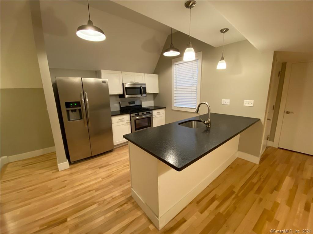 Foto principal - 320 Ashmun St