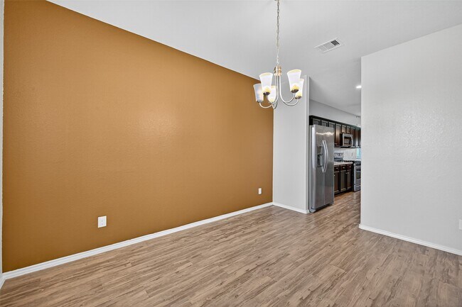 Foto del edificio - 6023 Briarstone Bay Dr