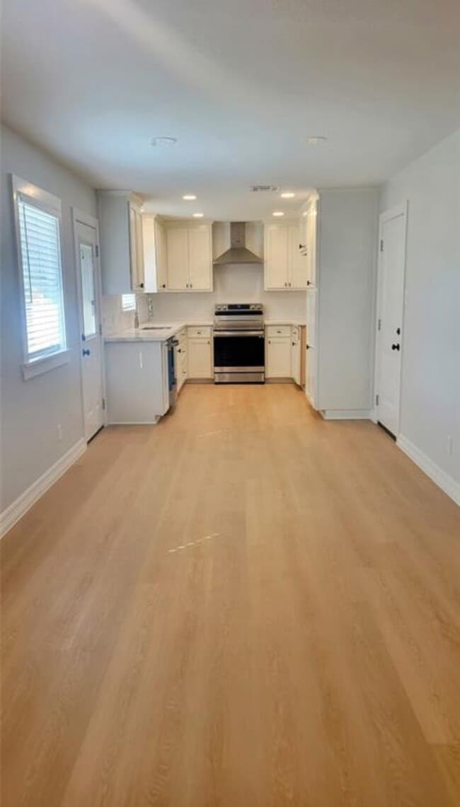 Building Photo - 2426 Tannehill Dr