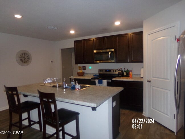 Building Photo - 169 Sea Fox Dr