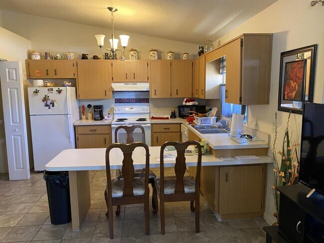 Foto del edificio - 493 N Sams Point