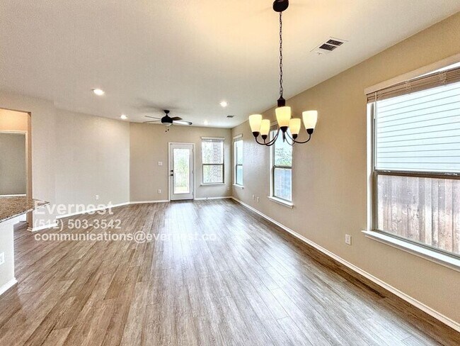 Building Photo - 106 Sweet Autumn Dr