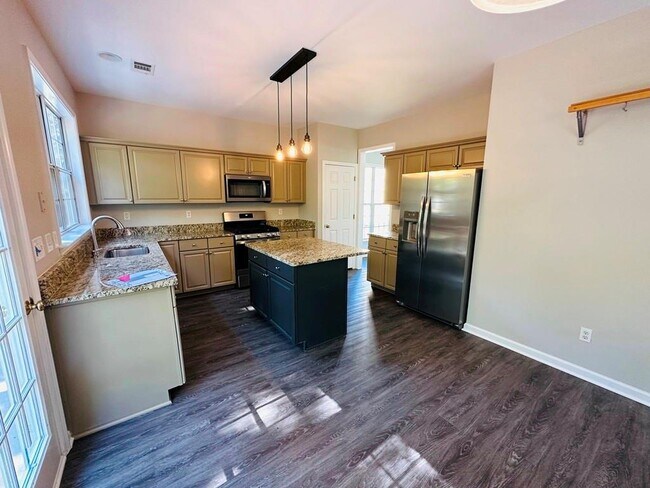 Building Photo - 6345 Turfway Dr