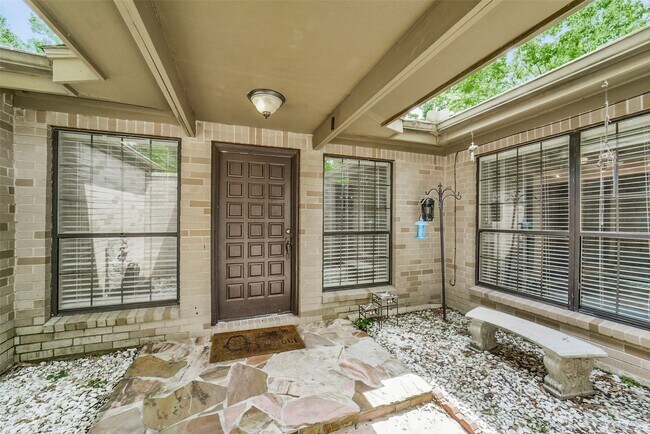 Building Photo - 5147 Beechnut St