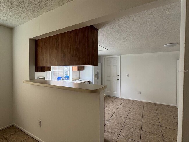 Foto del edificio - 2352 Pebble Brook Rd
