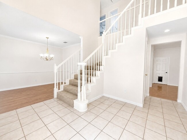 Photo - 709 Ridgemont Drive House