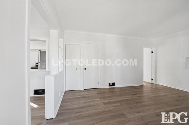 Foto del edificio - 4013 Caroline Ave