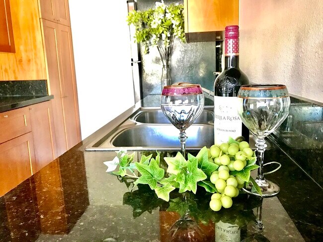 Building Photo - 3110 Via Alicante