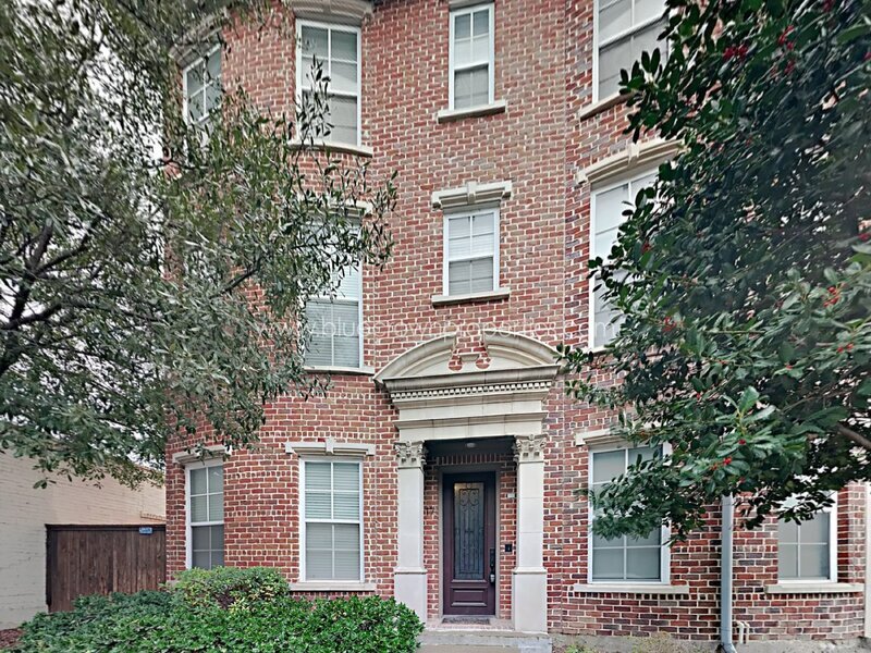 Foto principal - 3200 Ross Ave