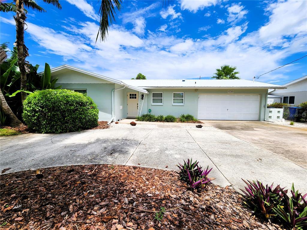 Foto principal - 3790 Beach Dr SE