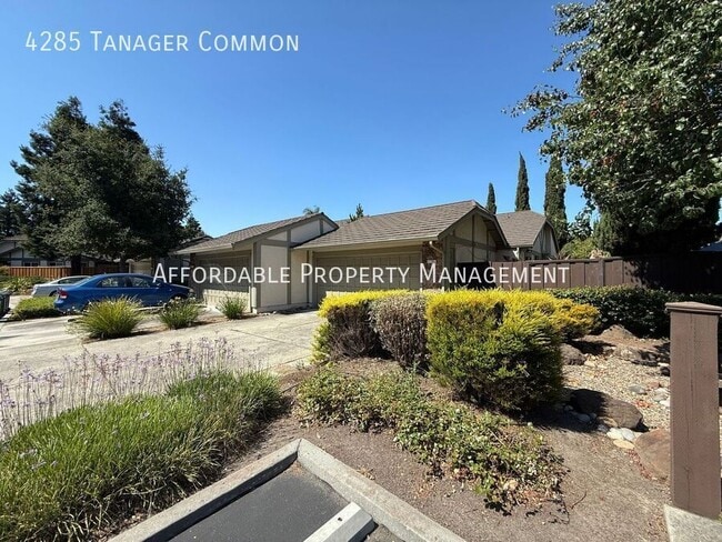 Building Photo - 4285 Tanager Common